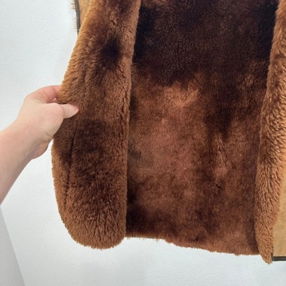 Vintage Handcrafted Mens‎ Shearling Sheepskin Vest Brown Suede Lined Outerwear - Picture 2 of 7